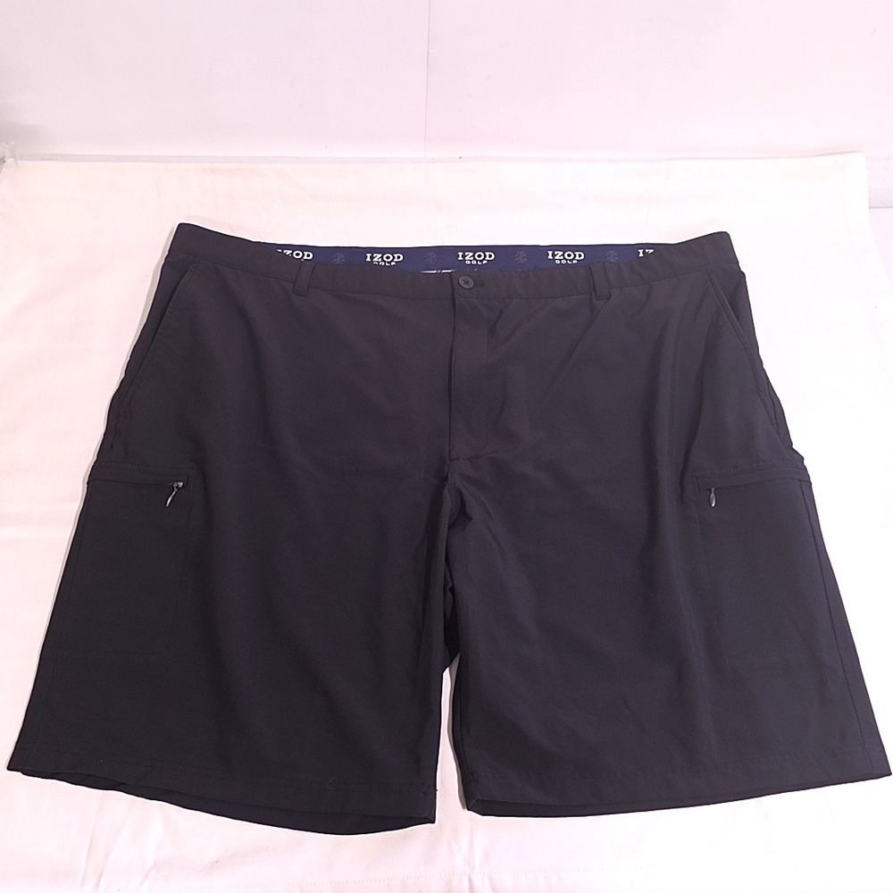 IZOD Golf Cargo Shorts Mens 50 Black Performance Stretch Waistband Zip Pockets